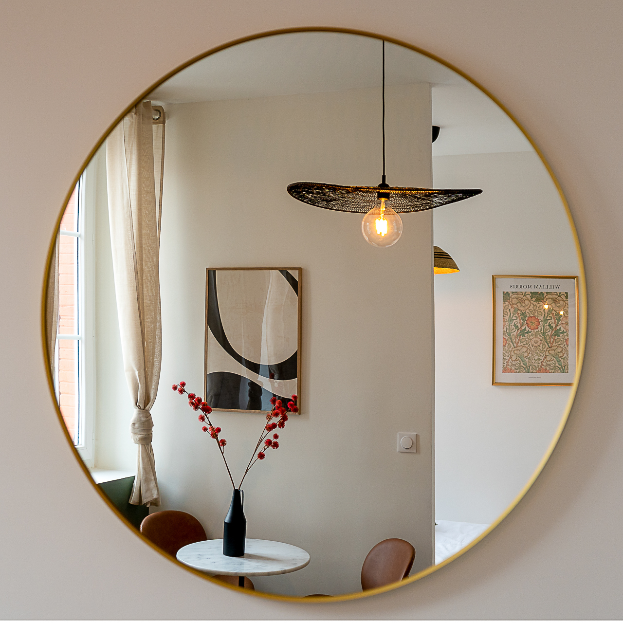 Le Mathieu - Détails de décoration dans un miroir