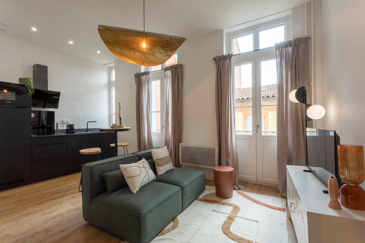 Le Vidal - Vue d'ensemble cuisine ouverte sur le salon